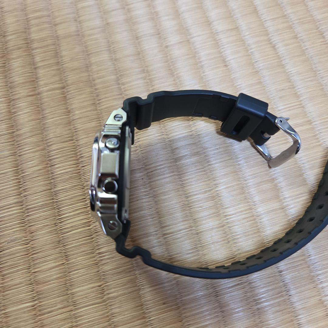 CASIO G-SHOCK GM-5600シルバー