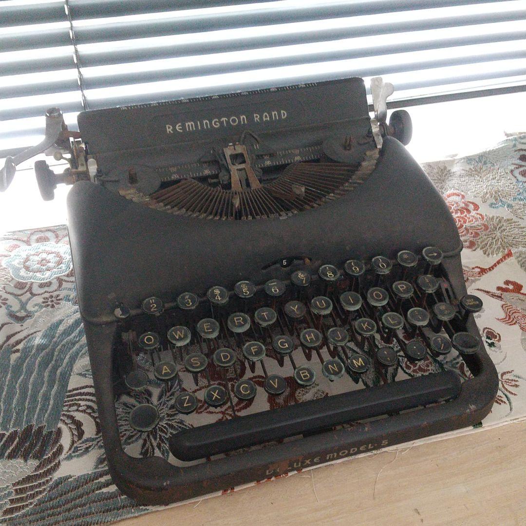 アンティーク タイプライター
