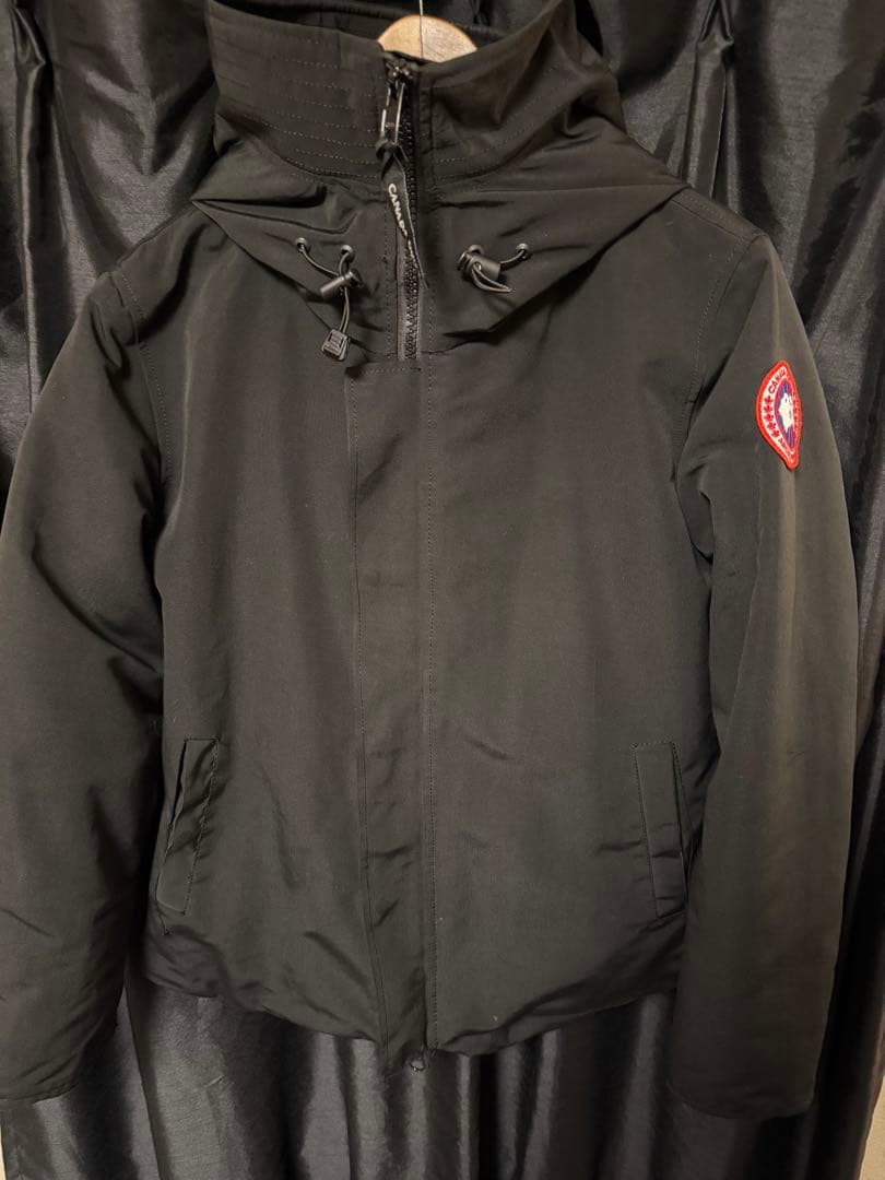 カナダグース ブラック ダウンジャケット