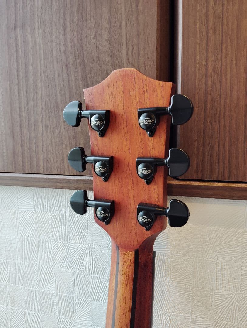 Bromo (ブロモ)　BAT1M　アコースティックギター　トップ単板