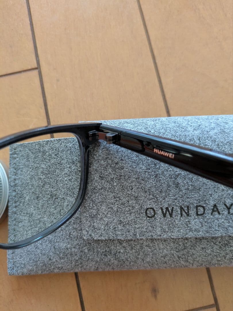 owndays 　メガネ　huawel
