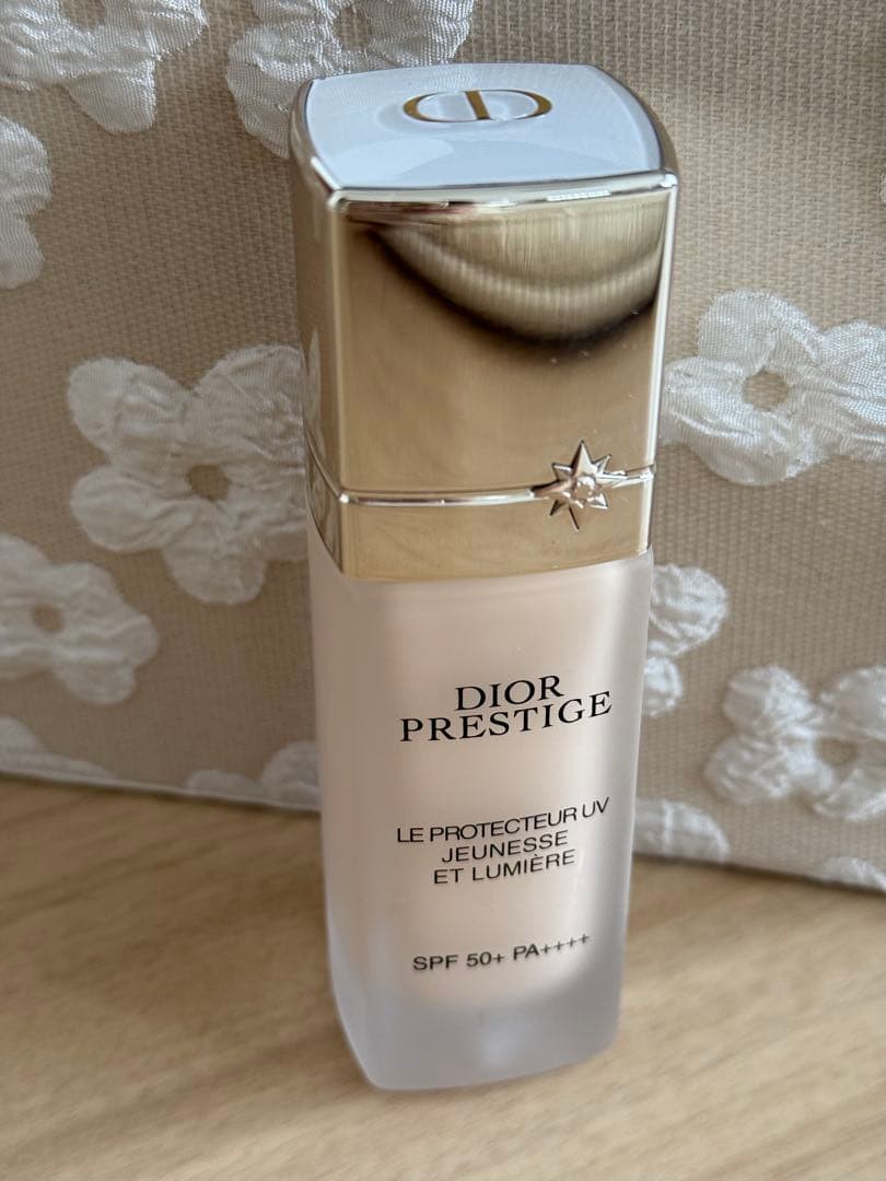 Karen ディオール プレステージ ホワイト ル プロテクター UV