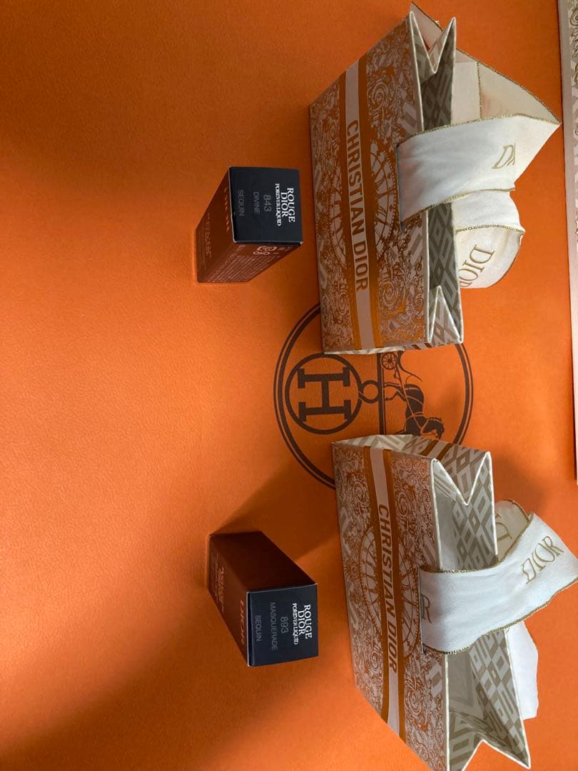 【新品】DIOR リキッドシークイン2本843&893&限定ノベルティポーチ付