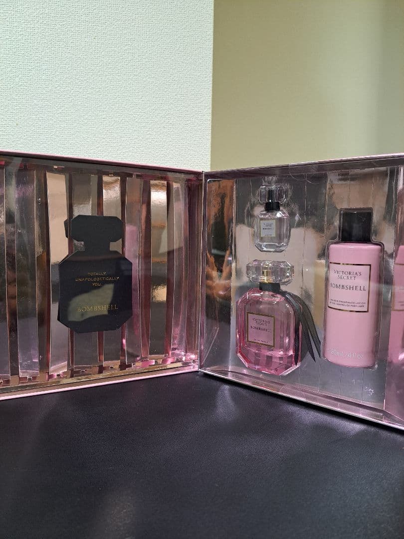 新品Victoria's Secret bombshell 香水ギフト