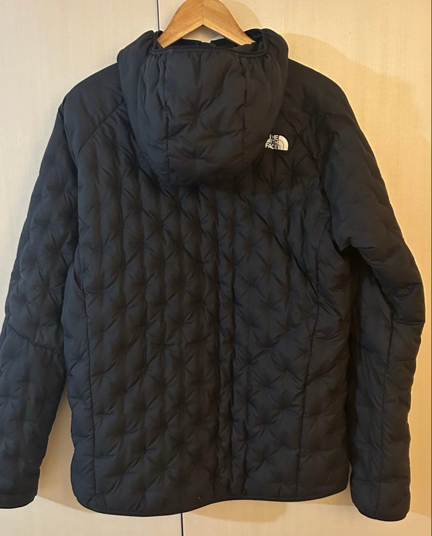 THE NORTH FACE アストロライトフーディー　ブラック