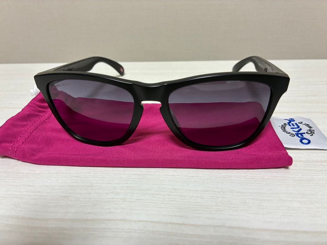 試着のみ　OAKLEY オークリー　フロッグスキン　OO9245-D054