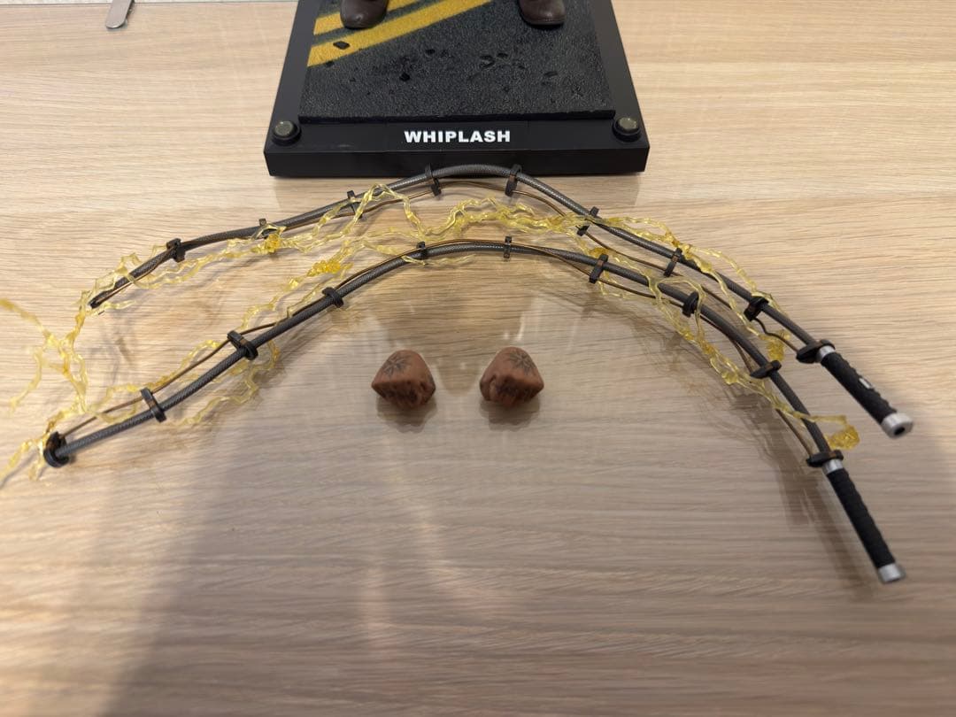 ホットトイズ hottoys ウィップラッシュWHIPLASH 2.0