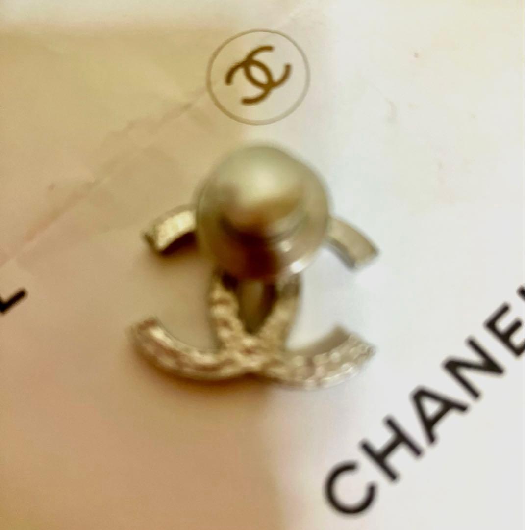 CHANELココマーク ピンブローチ ピンバッチ ブルーラインストーン シルバー