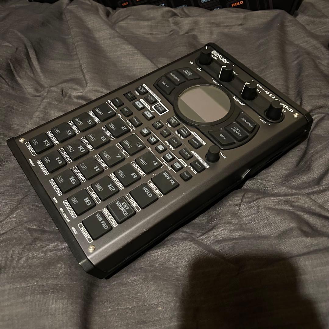 Roland SP-404 MKII サンプラー