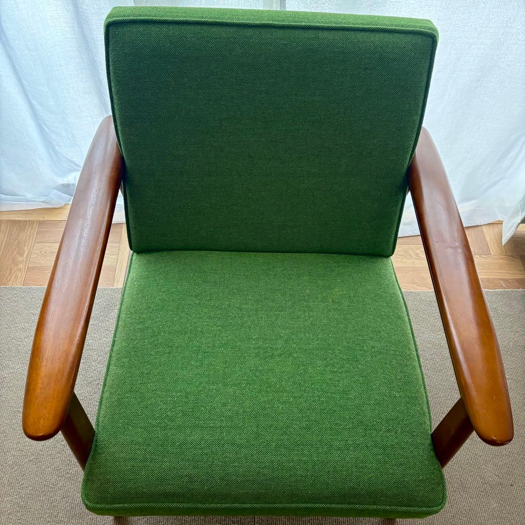 カリモク 60 Kチェア　1人掛け　シングル　ソファ　タープグリーン　緑