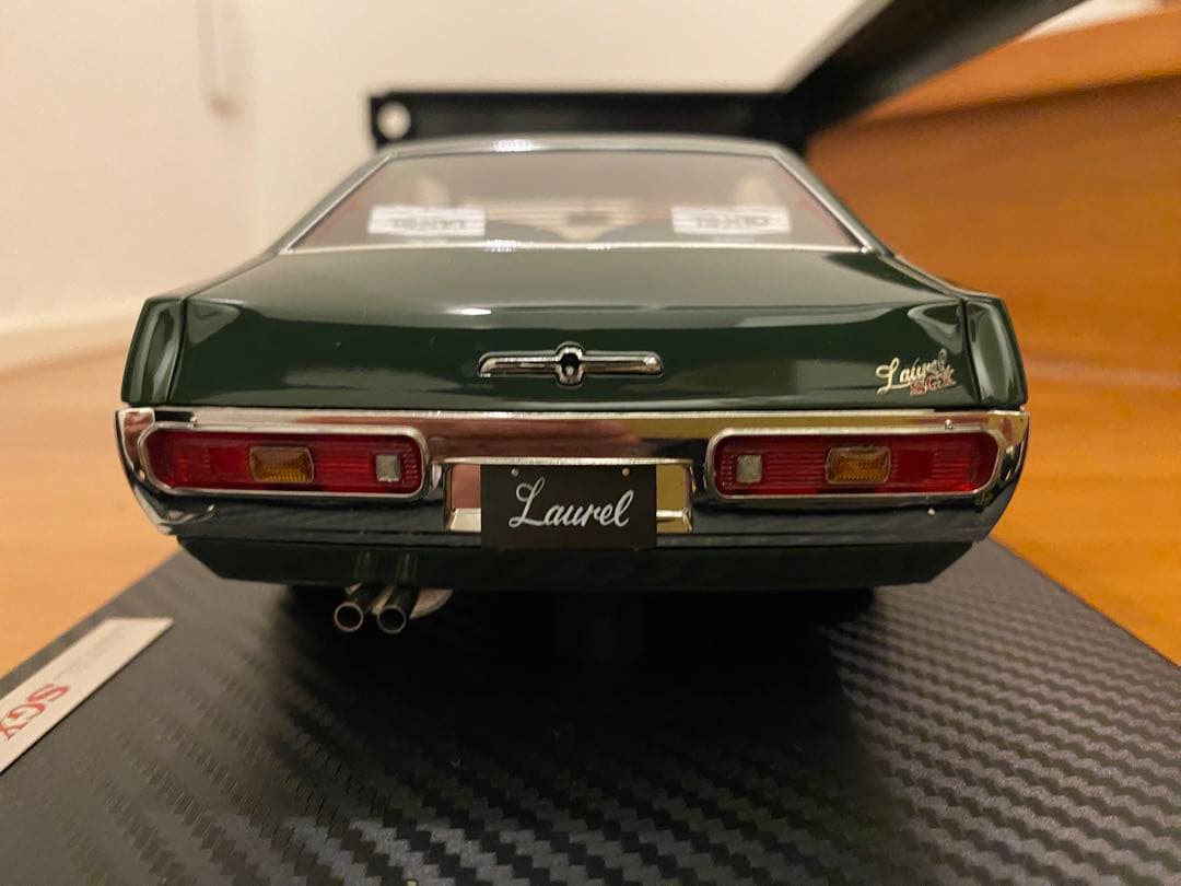 ミニカー Laurel 2000SGX 1/18
