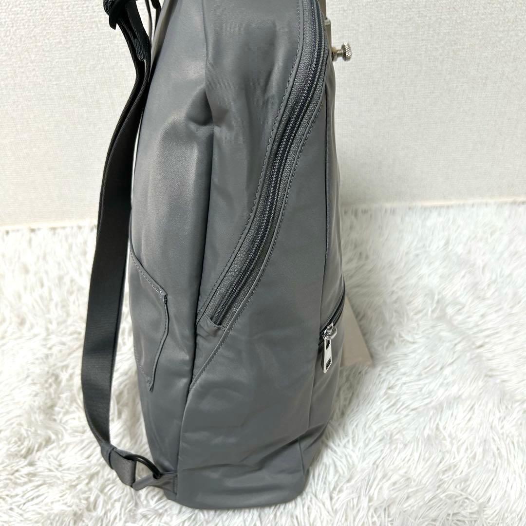 【未使用級✨大容量/ポーチ付き】トゥミ　リュック　ナイロン　シルバーグレー　通勤