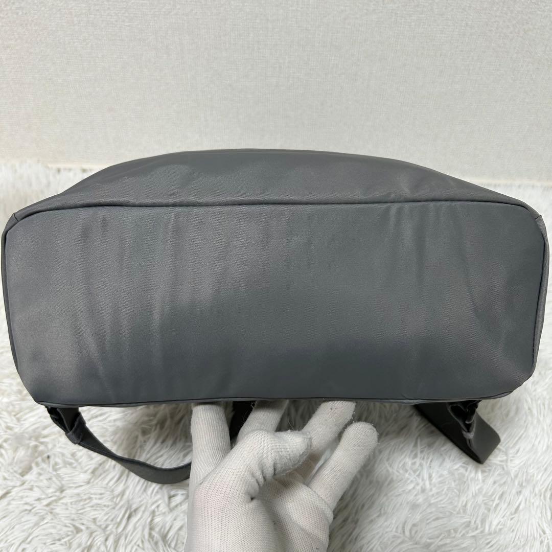 【未使用級✨大容量/ポーチ付き】トゥミ　リュック　ナイロン　シルバーグレー　通勤