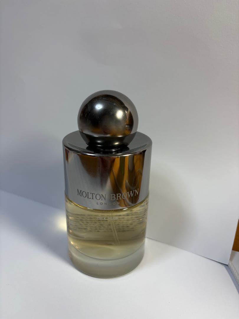 Milton brown 香水　ミルクムスク