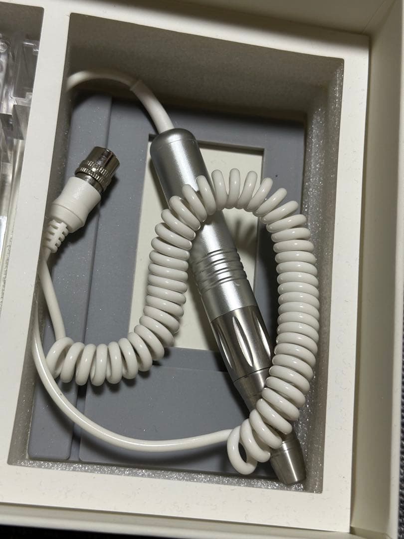 ネイルマシーン