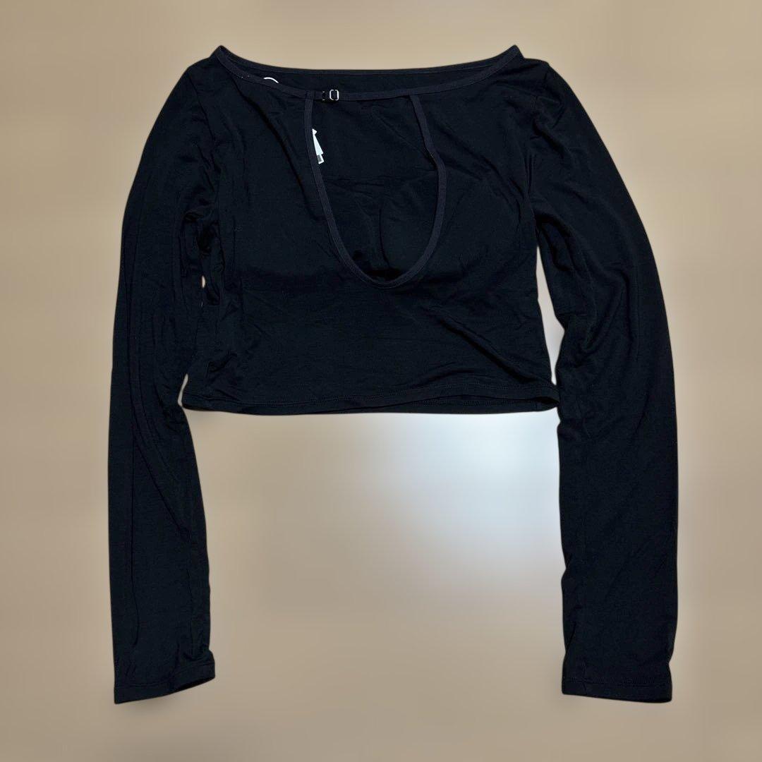 ＜determ＞PIPING OPEN BACK TOP/トップス