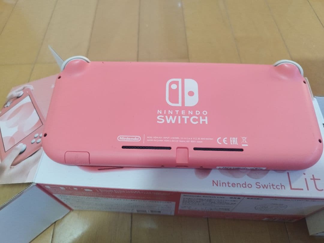 美品【512ギガSDカード付】Nintendo Switch Lite 本体