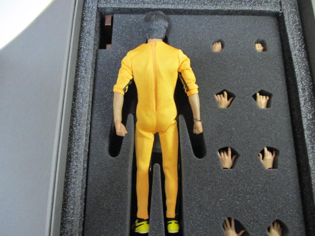 n*o様 エンターベイ　ブルースリー　75周年　1/6フィギュア