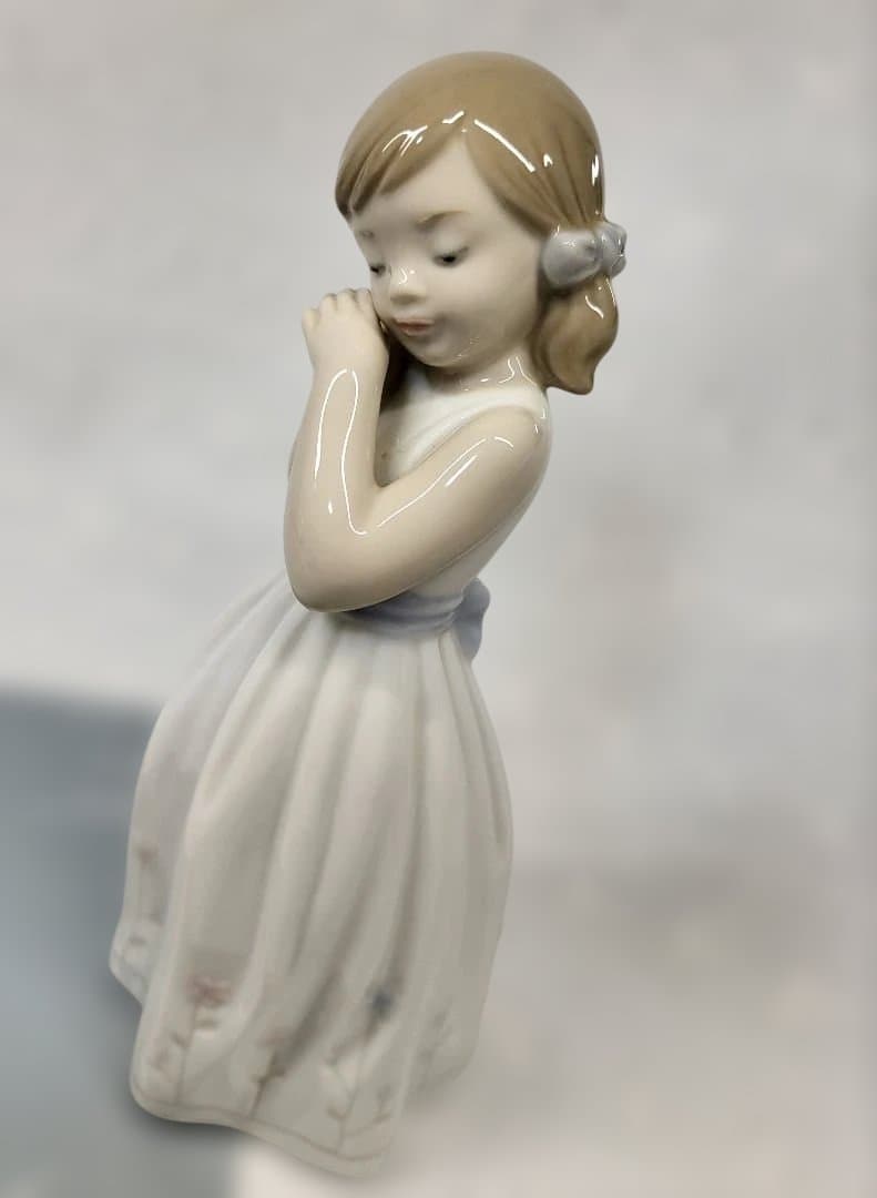 可愛い❣️リヤドロ LLADRO✨我が家のプリンセス✨スペイン製✨フィギュリン