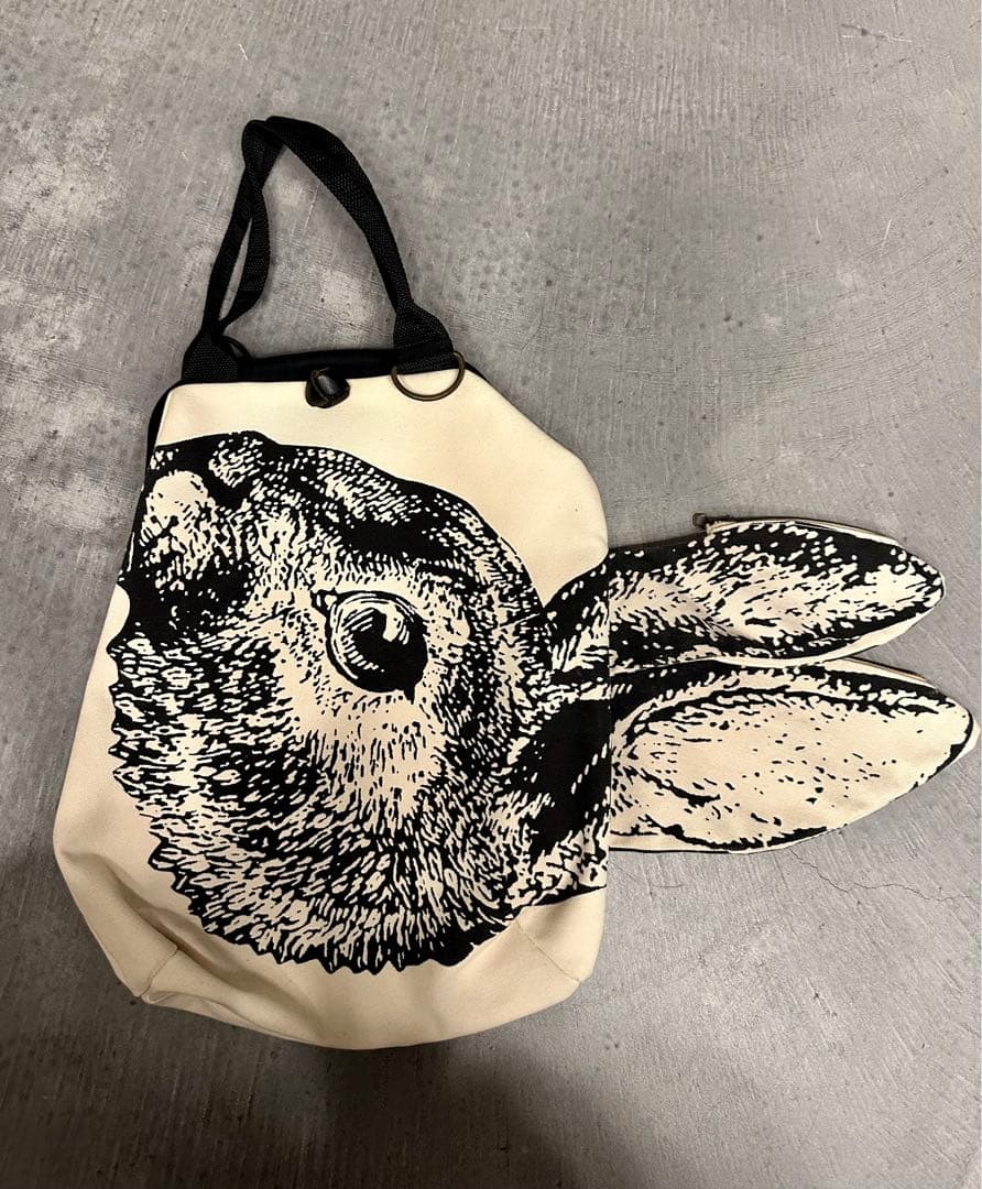 ahcahcum ウサギバック