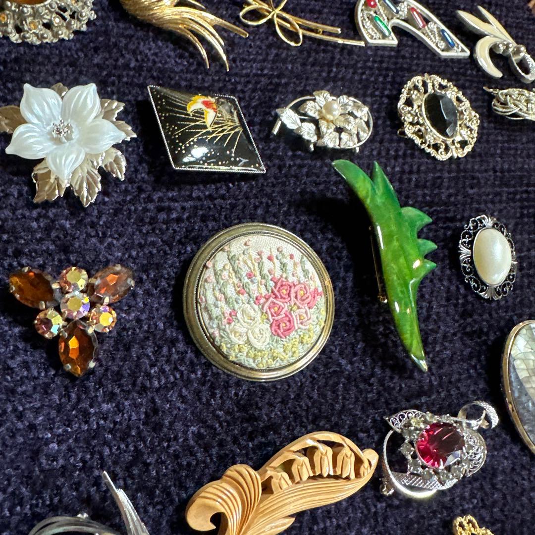 【専用価格】ブローチ　大量　まとめ売り　120点