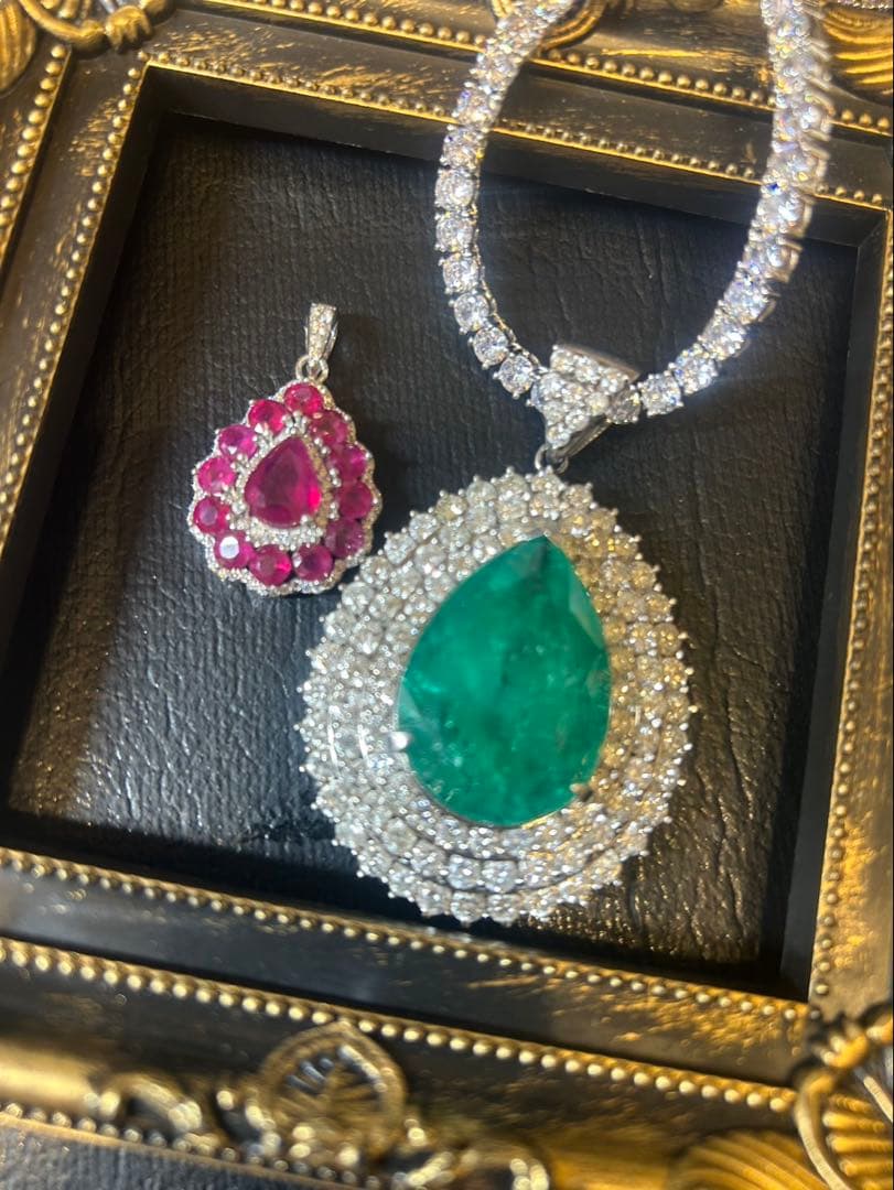 どれみ♬☆*:.。. .。.:*☆❣️ルビーペンダントトップ