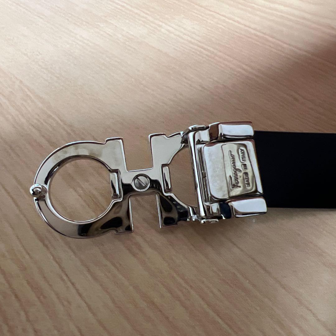 フェラガモ ベルト　シルバー　ブラック