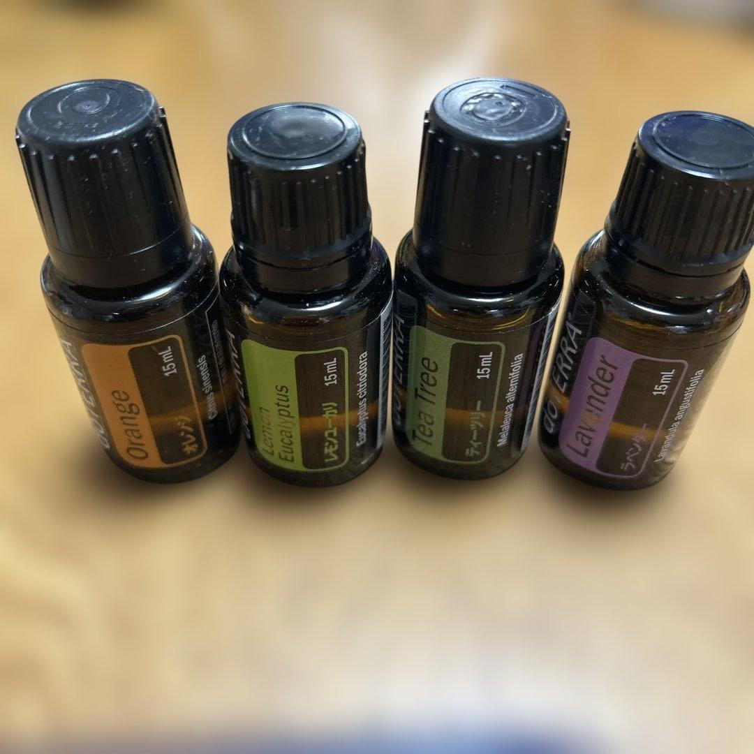 新品‼️ドテラ　エッシャルオイル4本セット