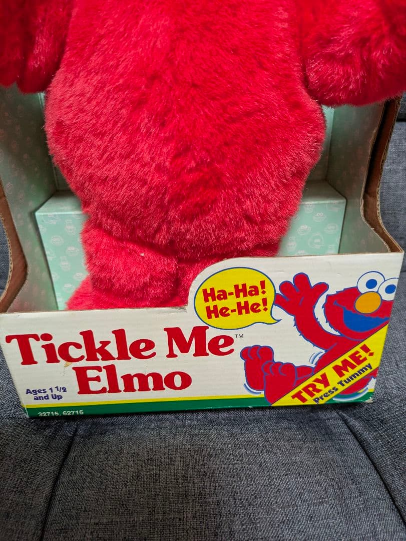 セサミストリート　ヴィンテージエルモTickle Me Elmo
