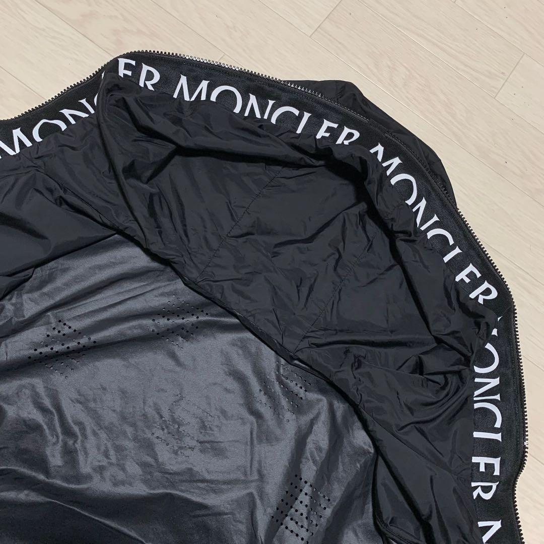 〔美品〕モンクレール　ナイロンジャケット　フードロゴ　2 ブラック 4P120
