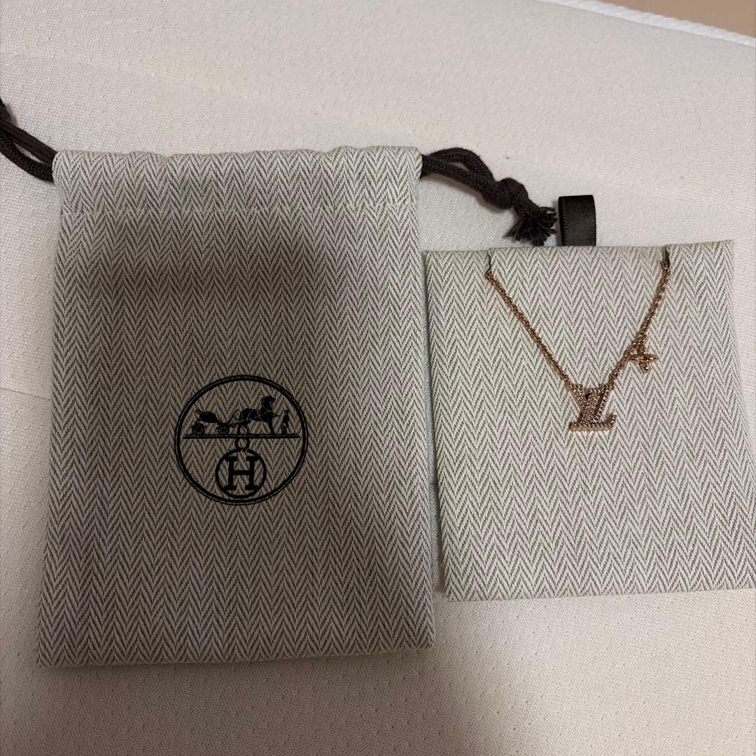 LOUIS VUITTON ルイヴィトン　アイコニック