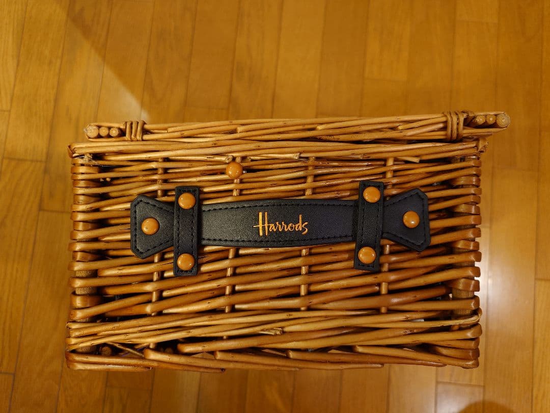Harrods ハロッズ バスケット　ハンパー　43✕27✕15センチ