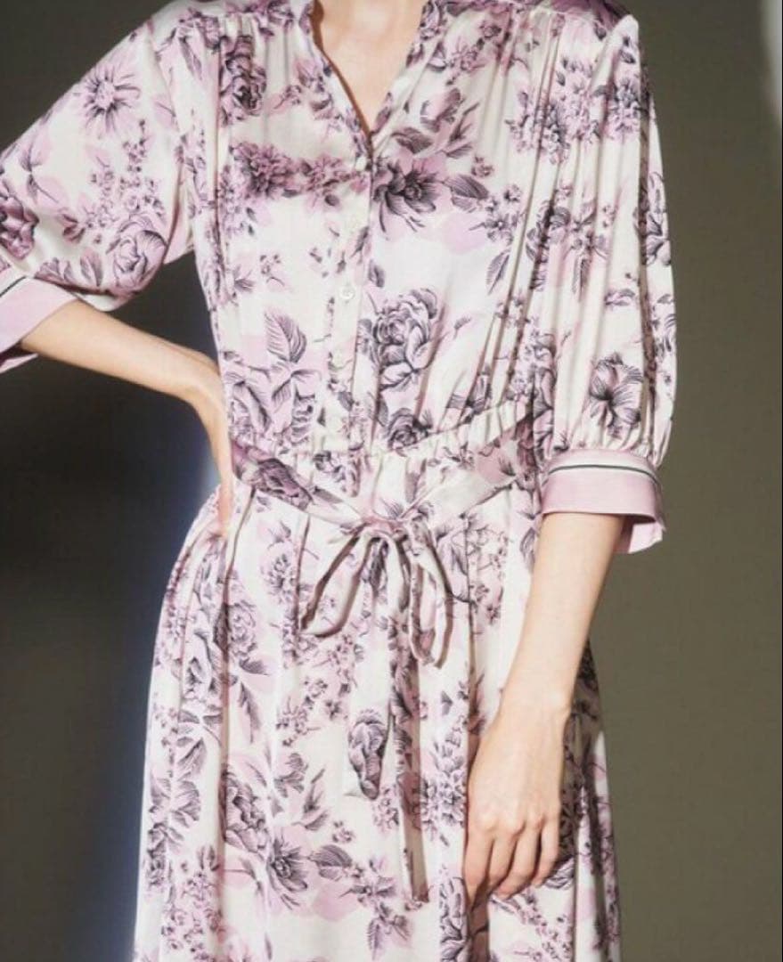 ラインフラワープリントワンピース グレースコンチネンタル ピンク