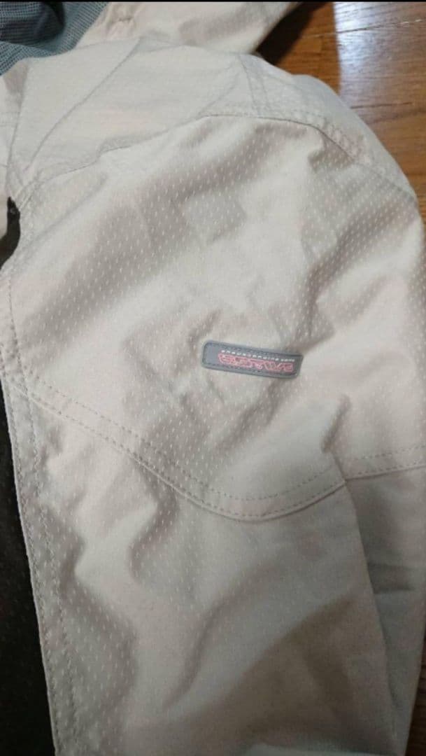 エスティボ　ESTIVOのスノーボードウェア女性Mサイズ　ゴールドウィン　スノボ