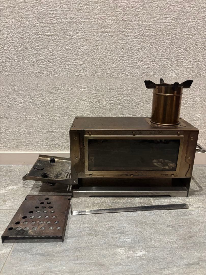 スームルーム　薪ストーブ　TOPON