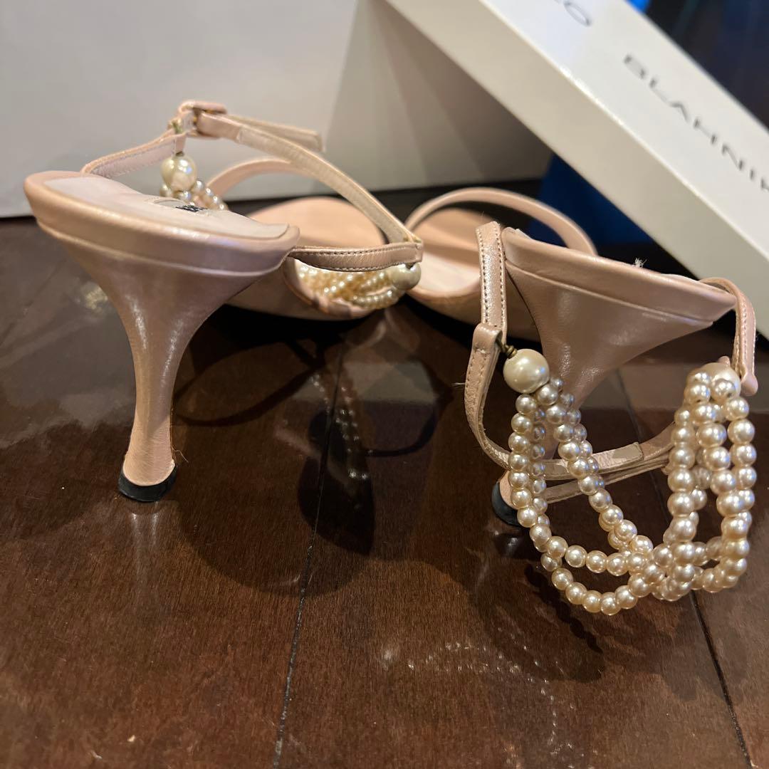 MANOLO BLAHNIK パールストラップサンダル 35.5