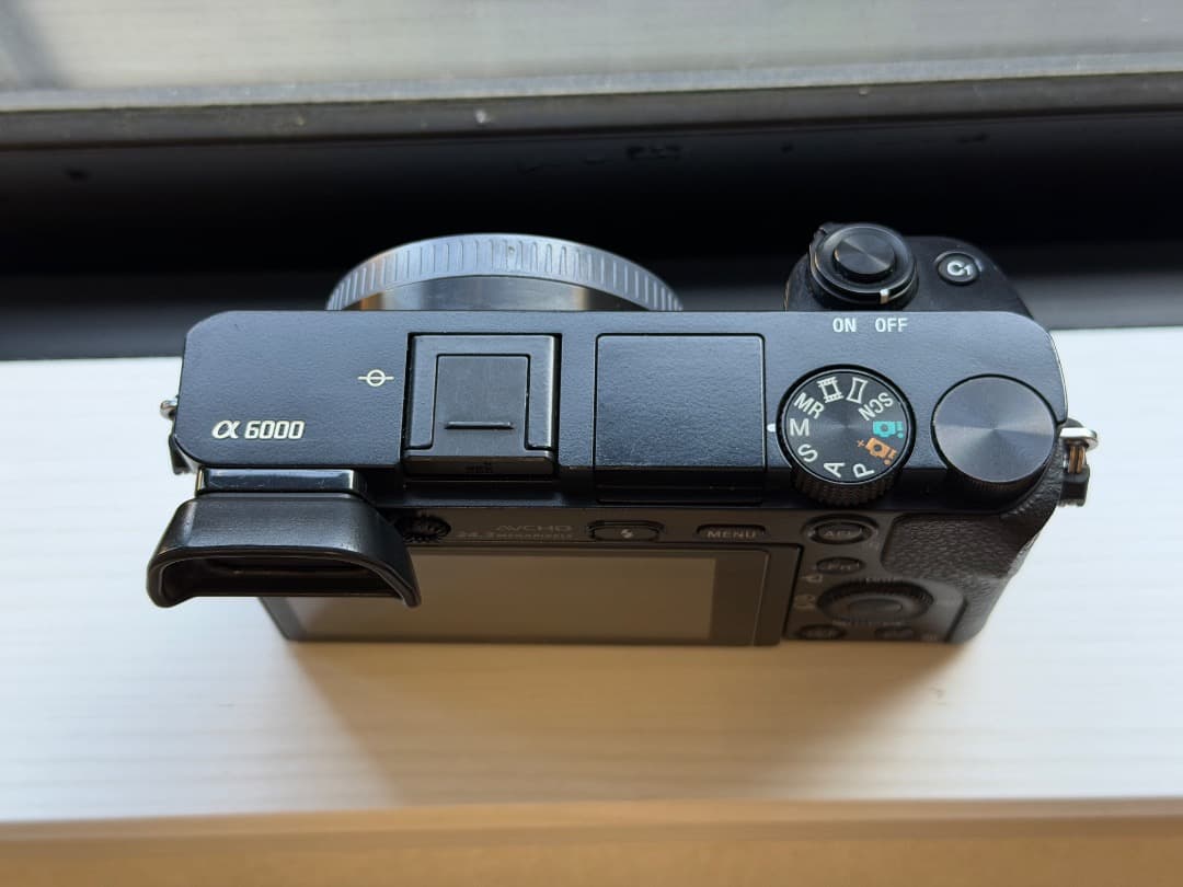 SONY α6000 ダブルレンズ 50mm F1.8 海外仕様 日本語なし