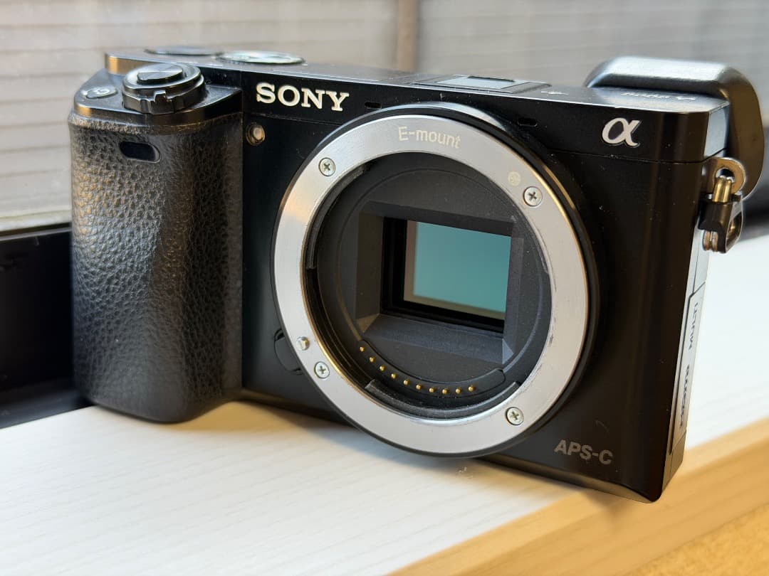 SONY α6000 ダブルレンズ 50mm F1.8 海外仕様 日本語なし