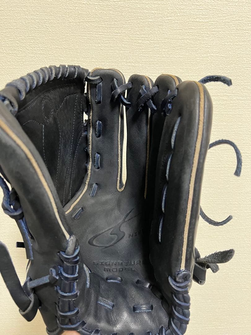 ナイキ　一般軟式用グローブ　ダルビッシュモデル