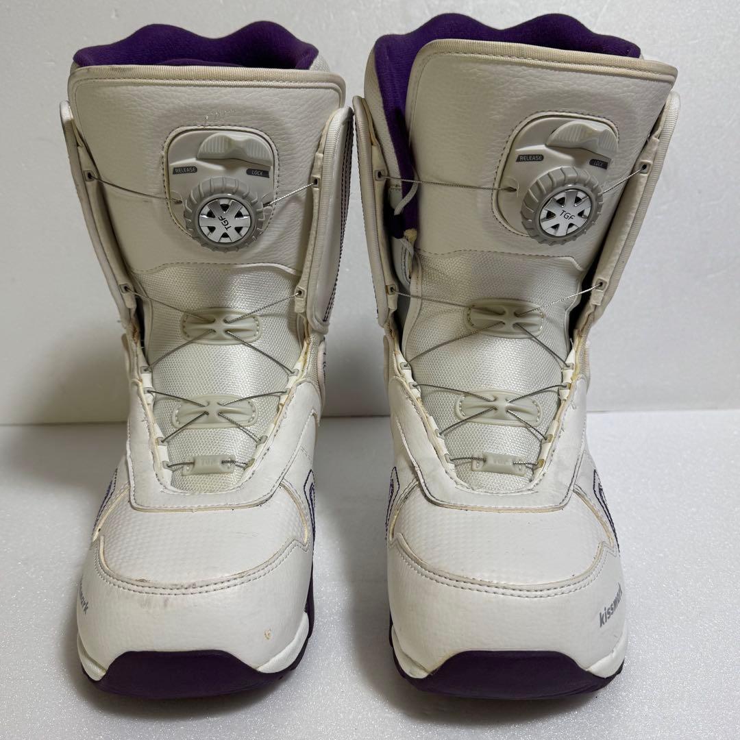 美品24.5cm スノーボードブーツキスマーク白色ホワイトレディース女性初心者