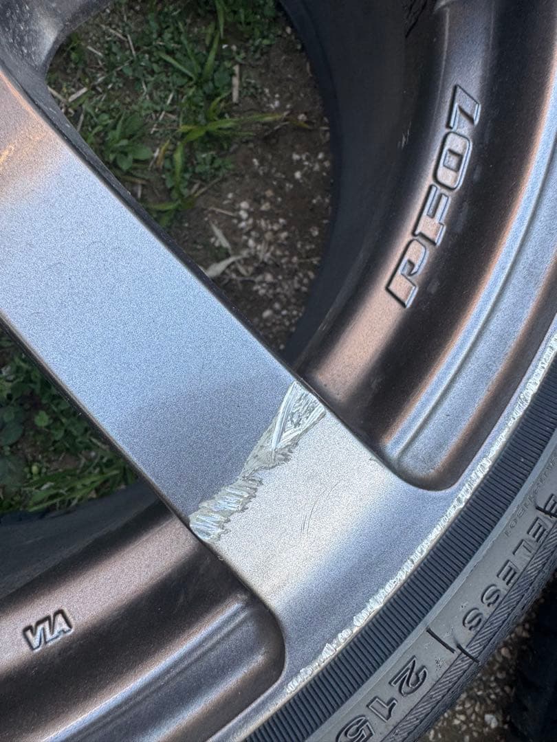 【最終値下げ】ENKEI PF07 18インチ　9j +44 pcd 100