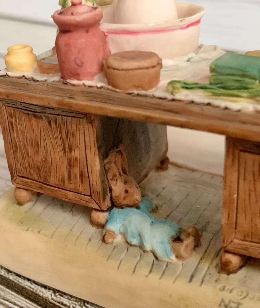 化粧台 ブランブリーヘッジ フィギュリン ボーダーファインアーツ