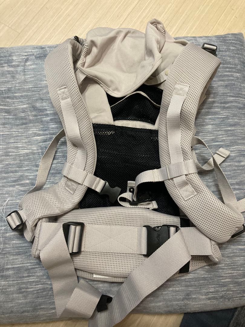 Aprica Laclis ラクリス 抱っこ紐　ホワイトアッシュ（ベージュ）