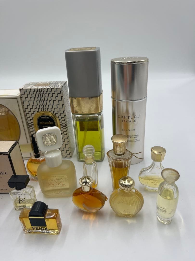 香水　オーデコロン　まとめ売り　不揃い　使用済み　CHANEL Dior 資生堂