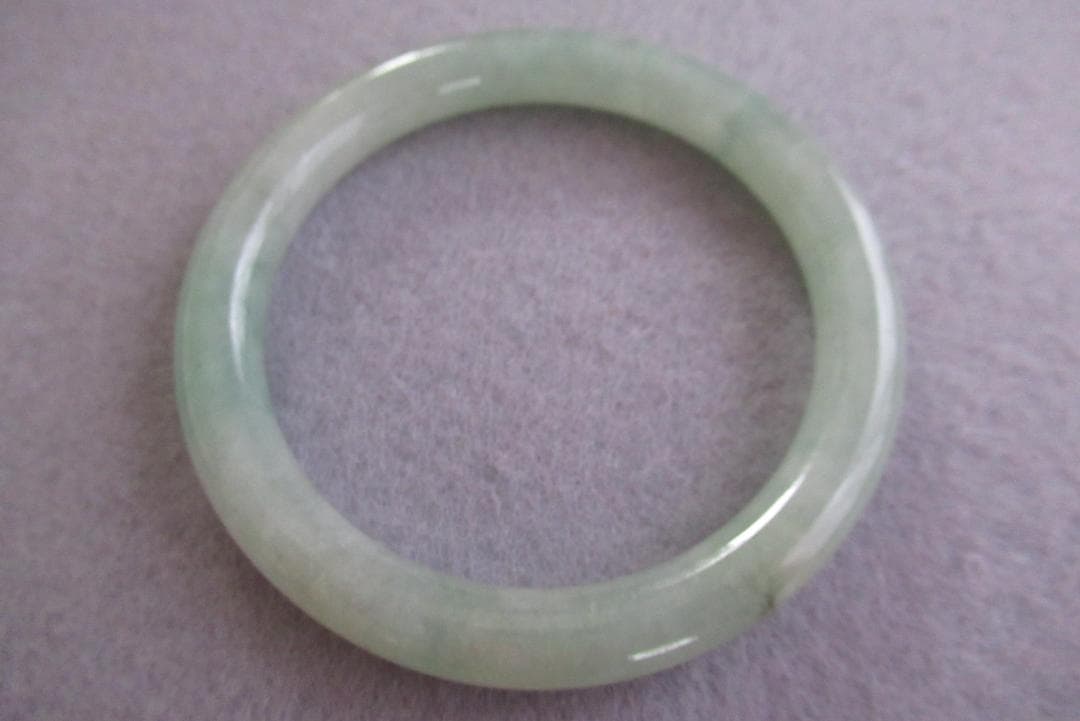 天然正規翡翠 緑色 バングル