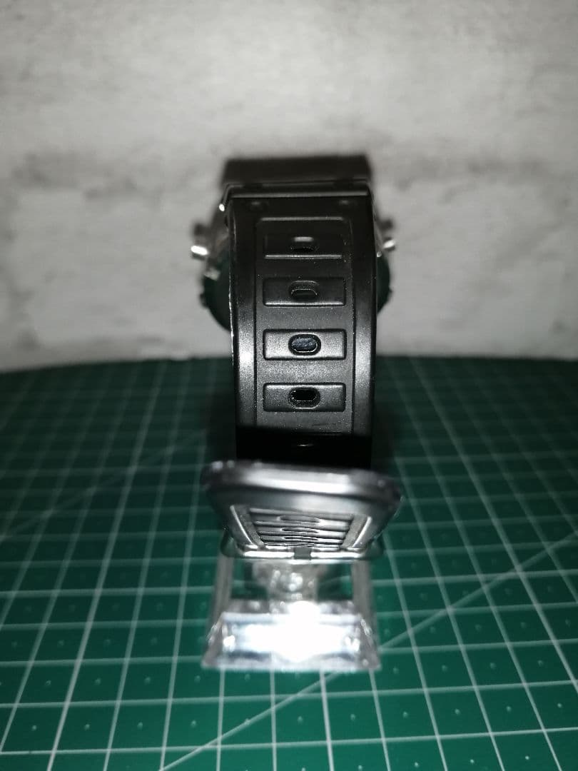 カシオ　G-shock DW-5600C 電池新品