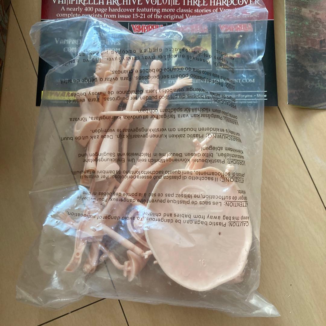 【即購入ok!!】モンスターシーンズ ヴァンピレラ VAMPIRELLA