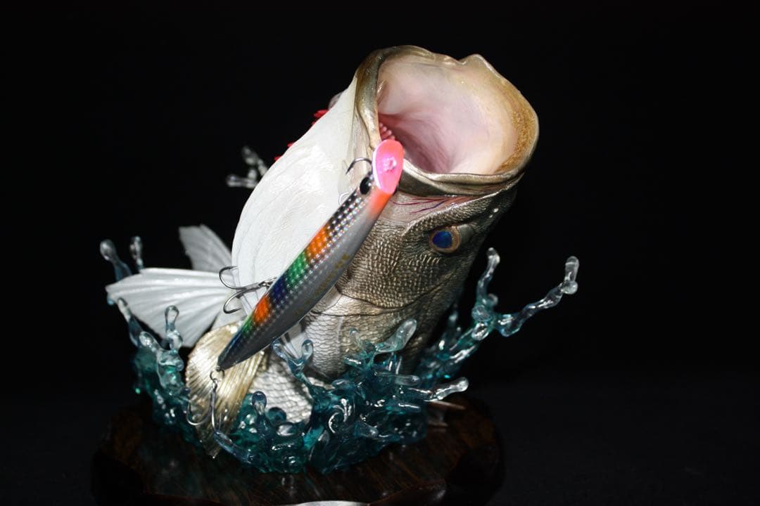 ミ*ツ様 シーバス　フィギュア