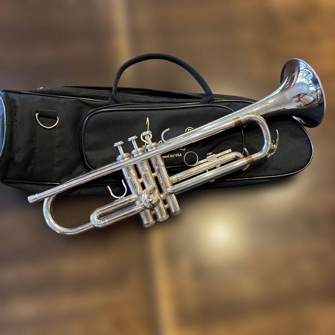 YAMAHAトランペットYTR2320ES とキャリングケース