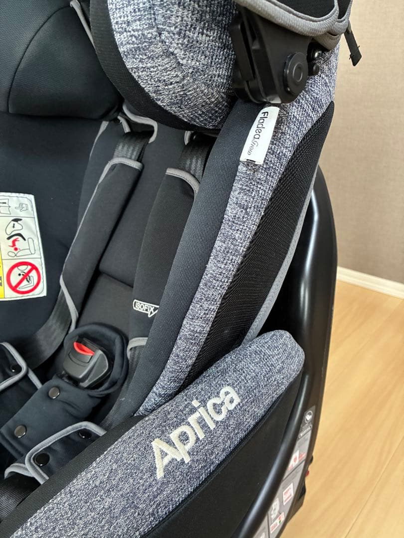Aprica フラディアグロウ　Isofix